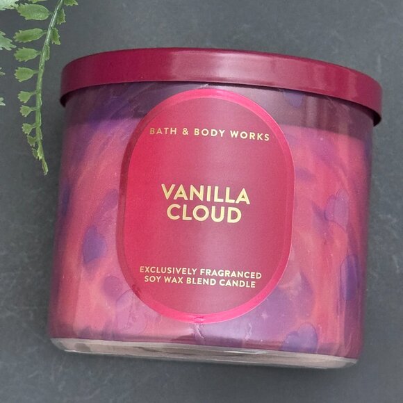 BBW Vanilla Cloud Bath & Body Works 3 Wick Candle - Picture 4 of 10